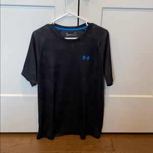 Under armour t shirt